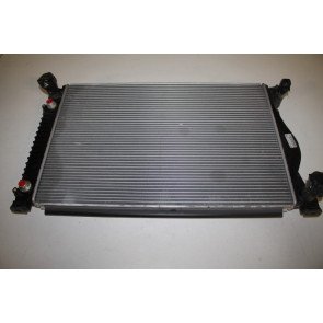 Radiateur met oliekoeler 2.4-3.2 V6 benz. Audi A6 Bj 05-11