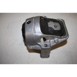 Motorsteun links 1.8 TFSI benz. Audi A5 Bj 08-11
