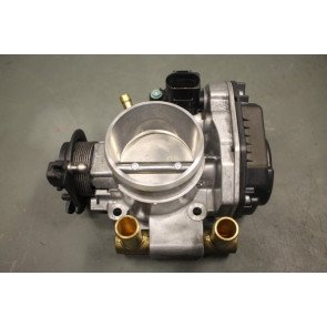 Gasklephuis 1.6/1.8 benz. Audi A4, A6 Bj 95-01
