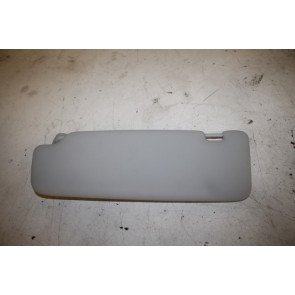 Zonneklep rechts maanzilver div. Audi modellen Bj 10-16