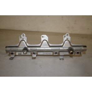 Brandstofverdeler 2.0 TFSI benz. div. Audi modellen Bj 08-13