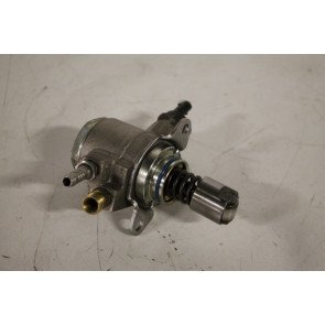 Brandstofpomp 2.8/3.2 V6 benz. Audi A4, A5, A6, A7, Q5 Bj 08-14