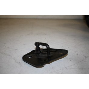 Afsluitbeugel motorkap div. Audi modellen Bj 11-18
