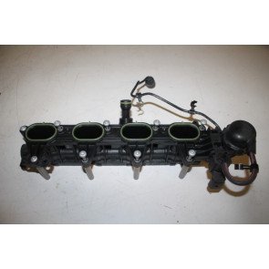 Brandstofverdeler 2.0 TFSI benz. Audi Q5 Bj 13-17