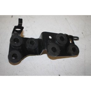 Steun extra waterpomp 2.0 TFSI benz. Audi A4, A5 Bj 16-heden