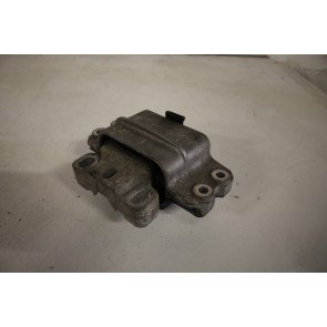 Versnellingsbaksteun links Audi A3 Bj 04-13