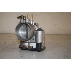 Gasklephuis 2.4-3.0 V6 benz. Audi A4, A6, A8 Bj 98-08