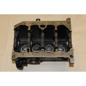 Cilinderblok met zuigers 1.6 benzine VW Polo, Vento Bj 95-00