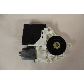 0552466 - 8P0959802E - Ruitbedieningsmotor RV Audi A3, S3 Bj 04-07