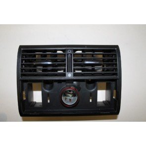 0552487 - 4D0819203BB98 - Luchtrooster achter midden zwart Audi A8, S8 Bj 94-99
