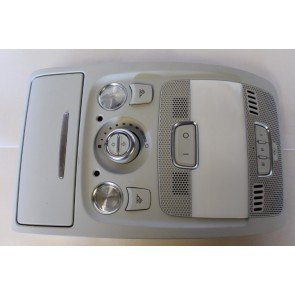 0557332 - 8T0947135BMET1 - Binnenverlicht.en leeslampje voorzijde maanzilverdiv. Audi modellen Bj 08-heden