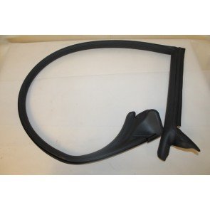 0557560 - 8T0845353E - Portierrubber binnen links Audi A5, S5, RS5 Coupe Bj 08-16