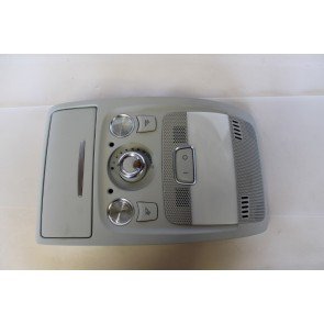 Binnenverlicht.en leeslampje voorzijde maanzilver div. Audi modellen Bj 08-heden