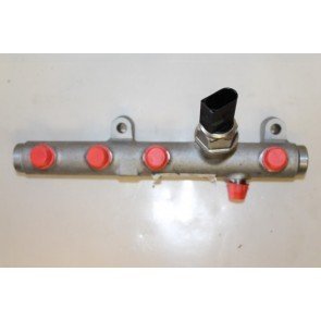 Brandstofverdeler links 3.0 V6 TDI Audi A4, Q7 Bj 07-heden