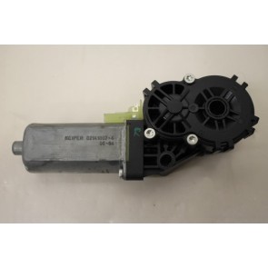 Motor tbv leuningverstelling rechts div. Audi modellen Bj 04-heden