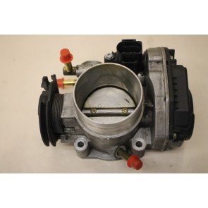 Gasklephuis 1.6/1.8 benzine Audi A3 Bj 97-03
