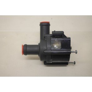 Extra waterpomp 4.0 V8 TFSI Audi S6 Bj 11-14