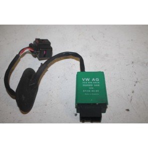Regelapparaat brandstofpomp 2.0 TFSI benz. Audi TT, TTS Bj 07-14