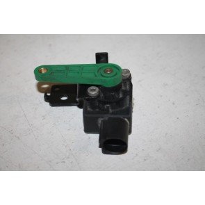 Niveausensor met stangenstel. LV Audi A3, S3, TT, TTS,TTRS Bj 07-14