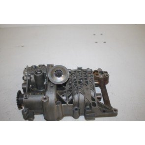 Balansasmodule met oliepomp 2.0 benz. Audi A4, A6 Bj 01-08