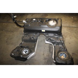 Brandstoftank benzinemotor Audi A8, S8 Bj 10-13