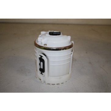 Benzinepomp met huis div. Volkswagen modellen Bj 90-00