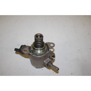 Brandstofpomp 5.0 V10 benzine Audi RS6 Bj 08-11